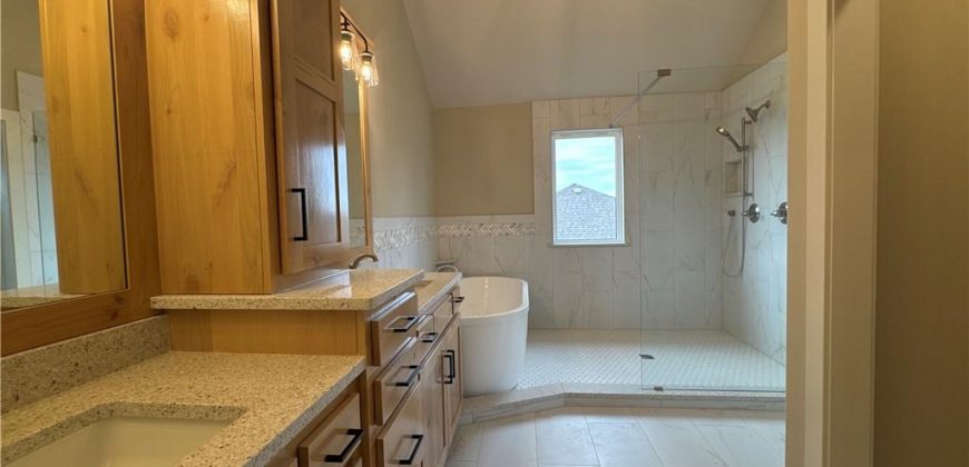 Homes for Sale in Platte City, MO 64079 | 18000 N Peach Blossom Drive