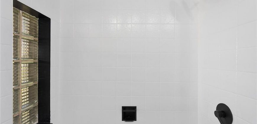 Homes for Sale in Kansas City, MO 64117 | 3705 N Walrond Avenue