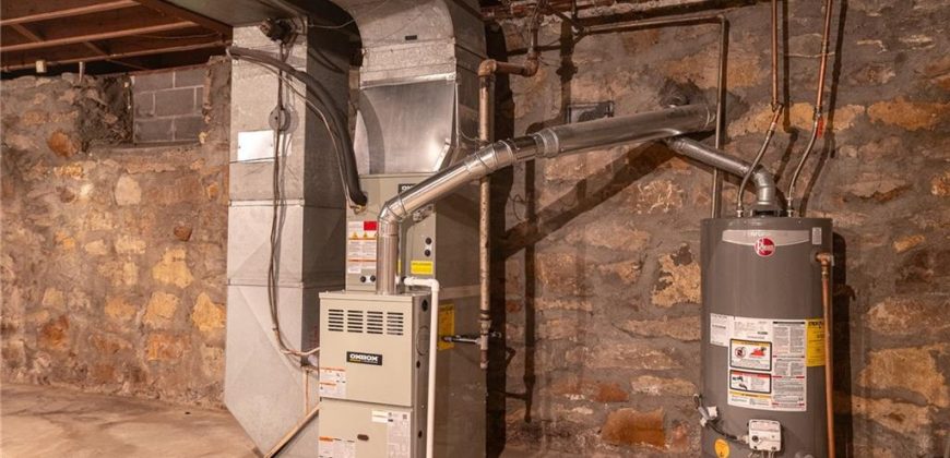 Homes for Sale in Kansas City, MO 64119 | 5217 N Walrond Avenue