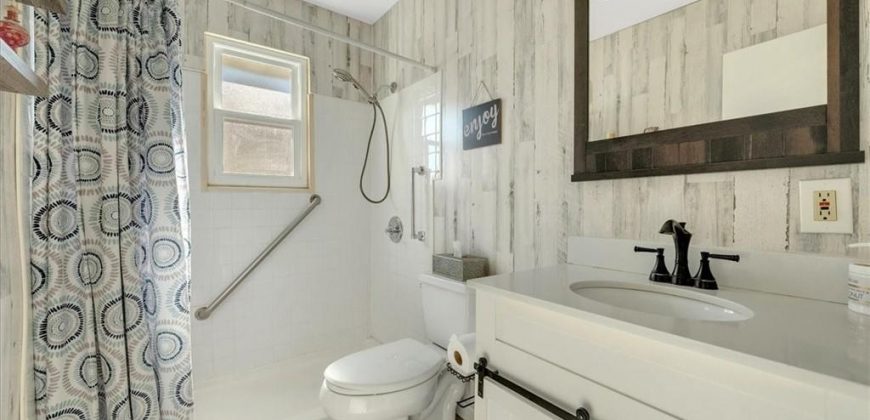 Homes for Sale in Kansas City, MO 64119 | 5728 N DENVER Avenue