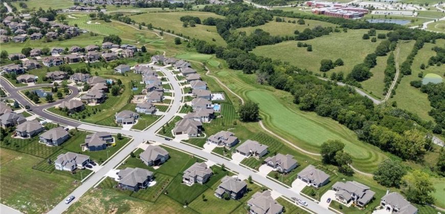 Homes for Sale in Kansas City, MO 64155 | 3305 NE 102nd Terrace