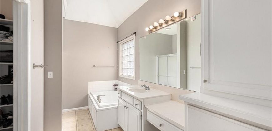 Homes for Sale in Kansas City, MO 64155 | 11231 N Summit Street