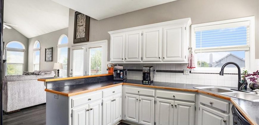 Homes for Sale in Kansas City, MO 64155 | 11231 N Summit Street