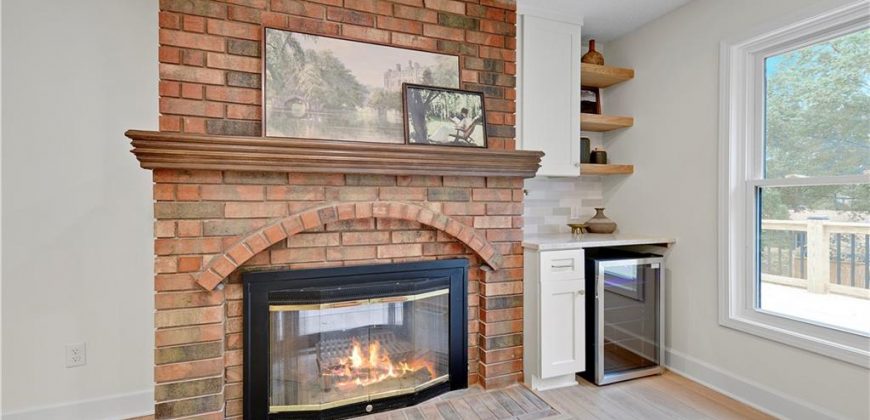 Homes for Sale in Weatherby Lake, MO 64152 | 7607 NW Roberts Road