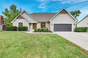 7607-NW-Roberts-Road-mls-2579028-image-1