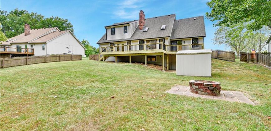 Homes for Sale in Weatherby Lake, MO 64152 | 7607 NW Roberts Road