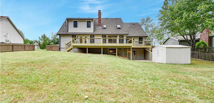 Homes for Sale in Weatherby Lake, MO 64152 | 7607 NW Roberts Road