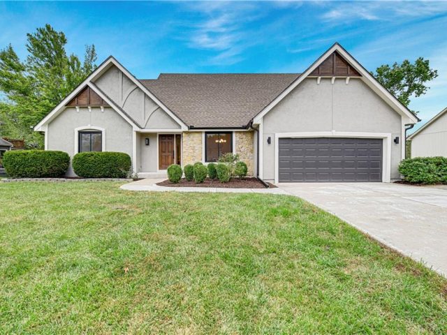 Homes for Sale in Weatherby Lake, MO 64152 | 7607 NW Roberts Road