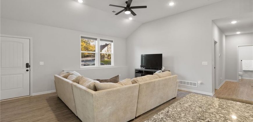 Homes for Sale in Kansas City, MO 64117 | 3514 NE Monterey Avenue