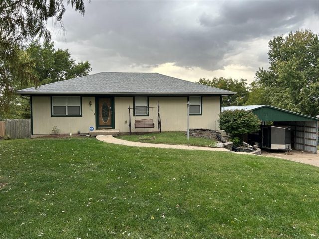 Homes for Sale in Edgerton, MO 64444 | 105  Aller Avenue