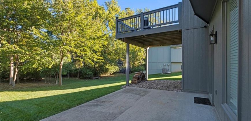 Homes for Sale in Parkville, MO 64152 | 7808 NW Twilight Place Homes for Sale in Parkville, MO 64152 | 7808 NW Twilight Place