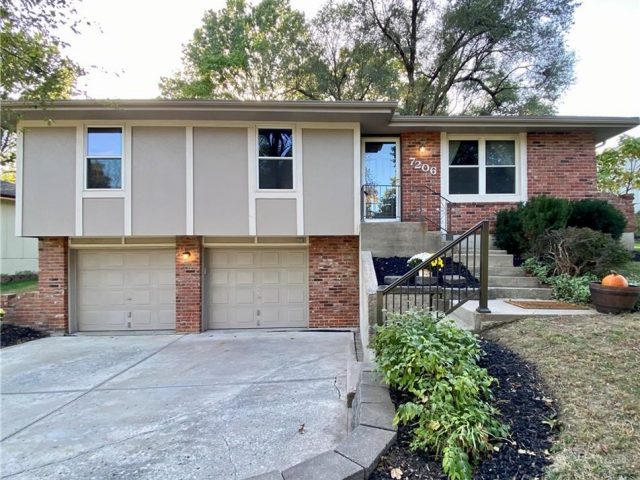 Homes for Sale in Kansas City, MO 64152 | 7206 NW CONGRESS