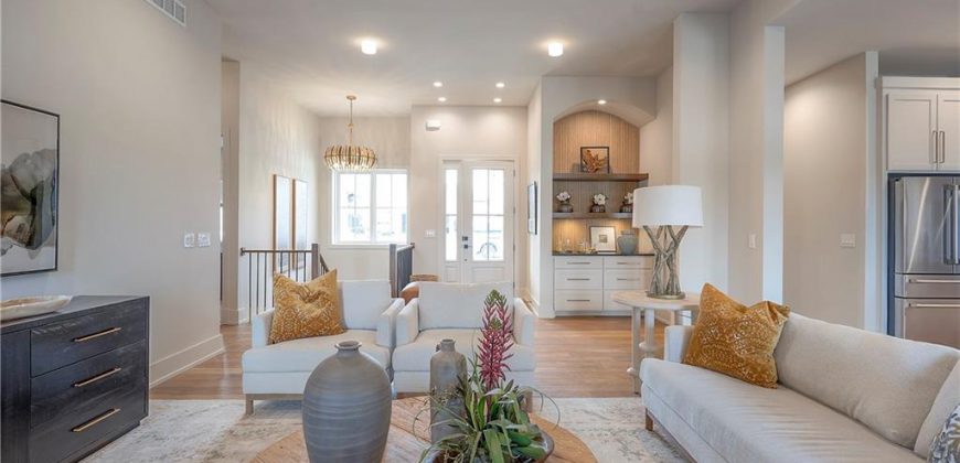 Homes for Sale in Parkville, MO 64152 | 8200  Westlake Drive