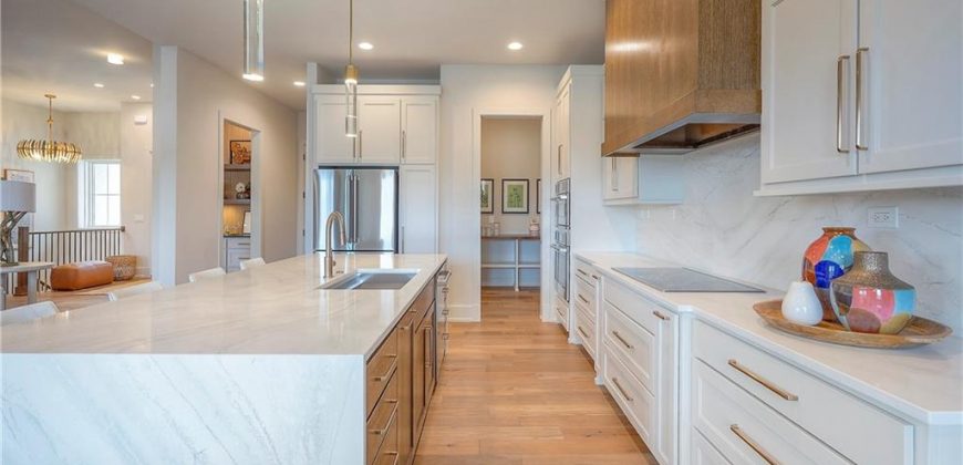 Homes for Sale in Parkville, MO 64152 | 8200  Westlake Drive