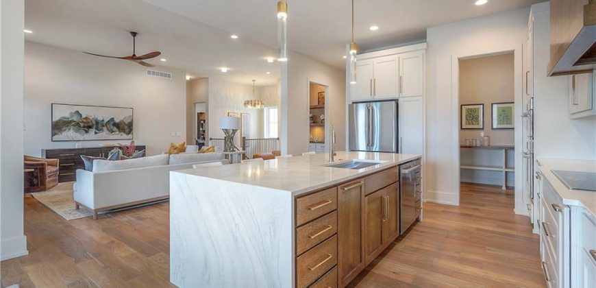 Homes for Sale in Parkville, MO 64152 | 8200  Westlake Drive