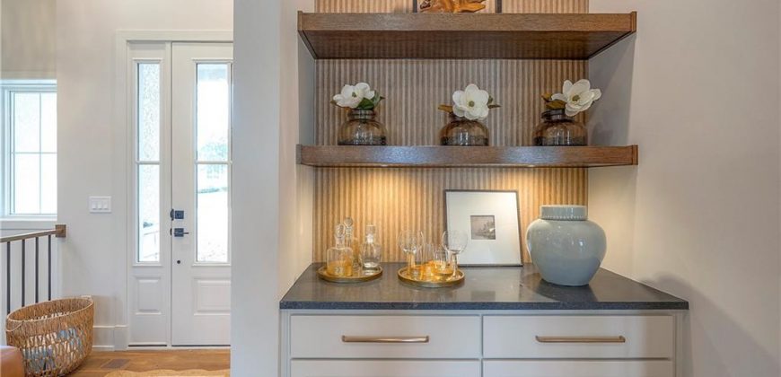 Homes for Sale in Parkville, MO 64152 | 8200  Westlake Drive