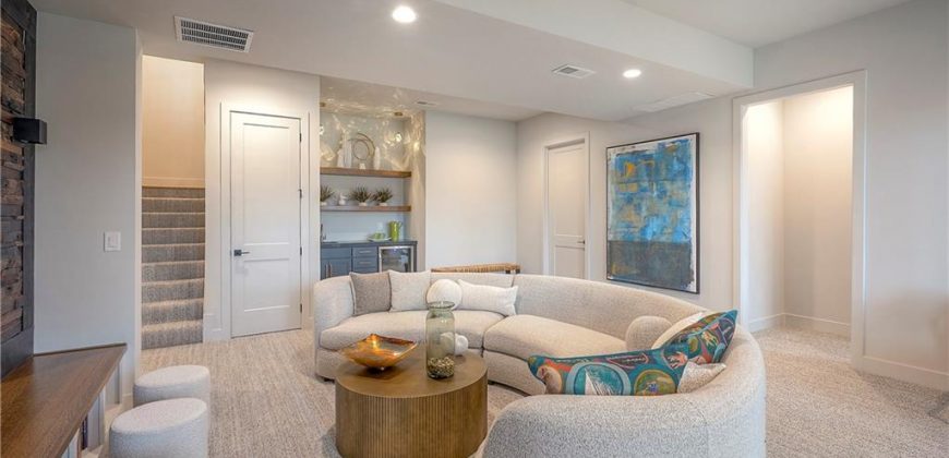 Homes for Sale in Parkville, MO 64152 | 8200  Westlake Drive