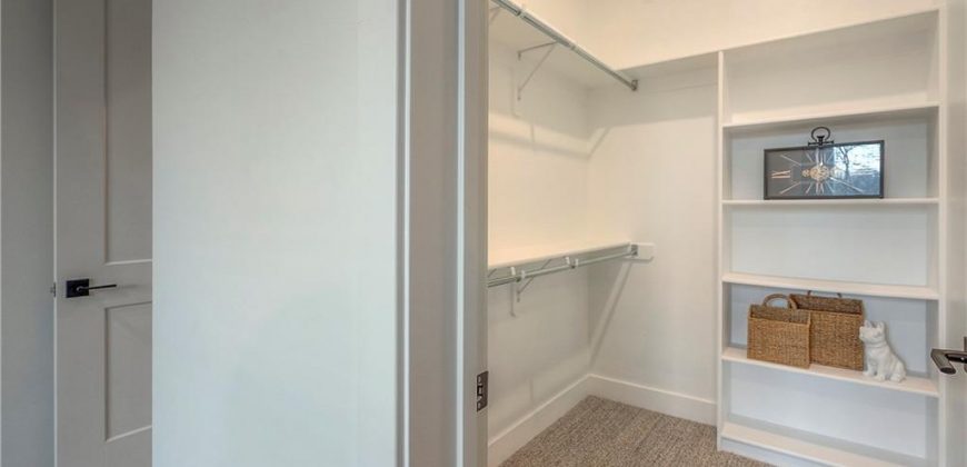 Homes for Sale in Parkville, MO 64152 | 8200  Westlake Drive