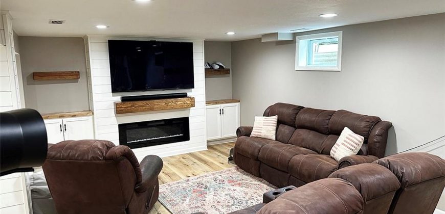 Homes for Sale in Excelsior Springs, MO 64024 | 400  Beverly Avenue