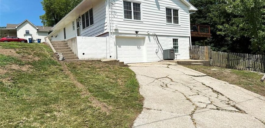 Homes for Sale in Excelsior Springs, MO 64024 | 400  Beverly Avenue