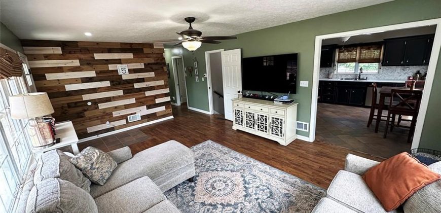 Homes for Sale in Excelsior Springs, MO 64024 | 400  Beverly Avenue