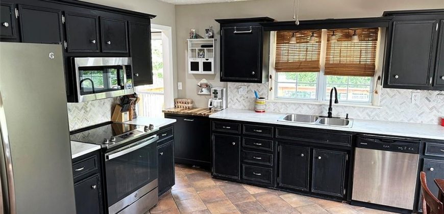 Homes for Sale in Excelsior Springs, MO 64024 | 400  Beverly Avenue