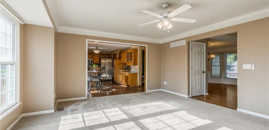 Homes for Sale in Liberty, MO 64068 | 1537  Canterbury Lane