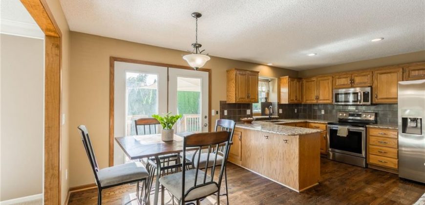 Homes for Sale in Liberty, MO 64068 | 1537  Canterbury Lane