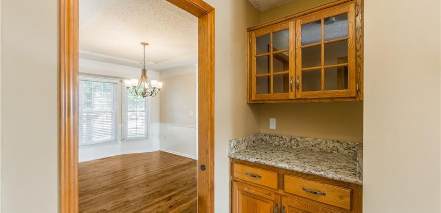 Homes for Sale in Liberty, MO 64068 | 1537  Canterbury Lane