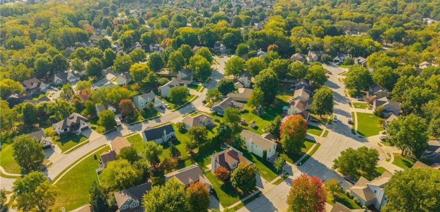 Homes for Sale in Liberty, MO 64068 | 1537  Canterbury Lane