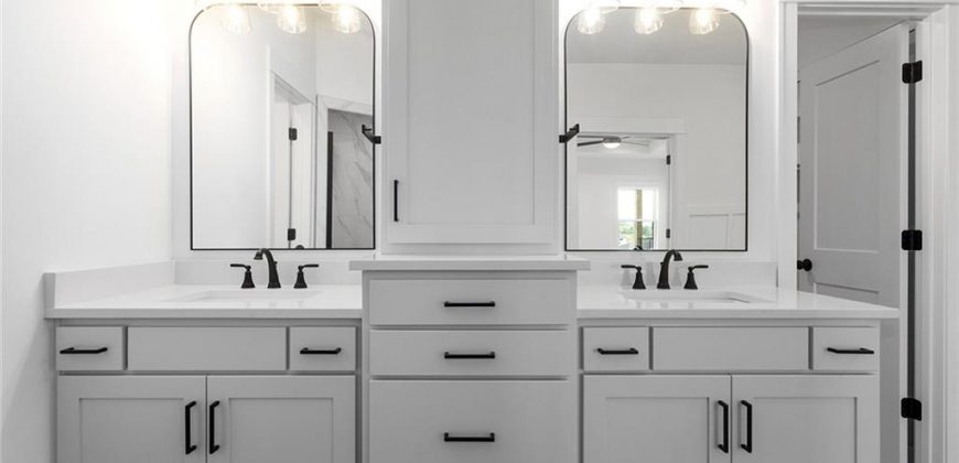 Homes for Sale in Kearney, MO 64060 | 13703  Clover Court