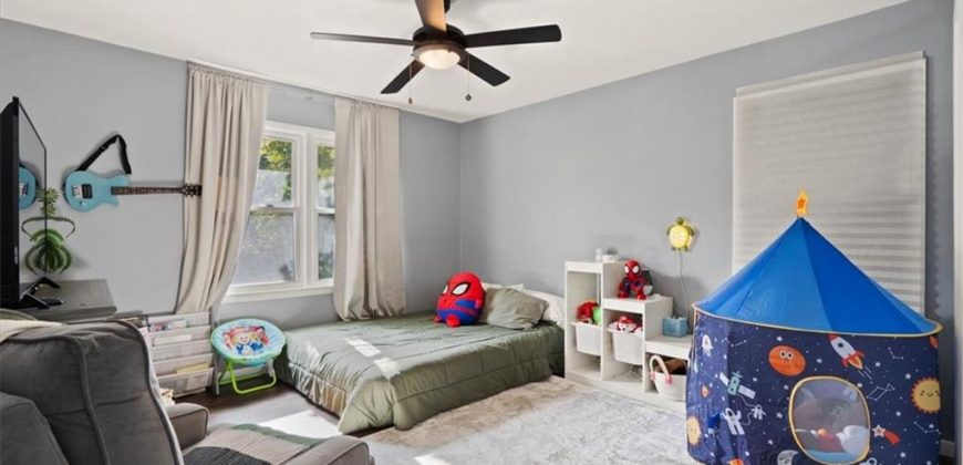 Homes for Sale in Gladstone, MO 64118 | 7104 N Baltimore Avenue