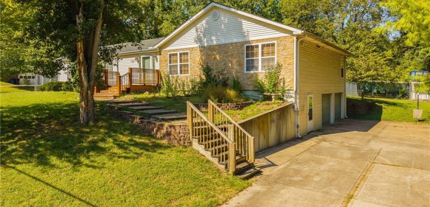 Homes for Sale in Kansas City, MO 64117 | 2906 NE Russell Road