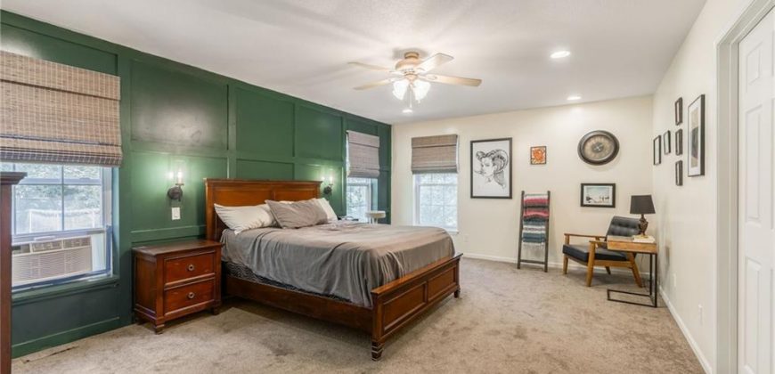 Homes for Sale in Kansas City, MO 64117 | 2906 NE Russell Road