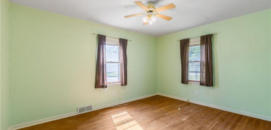 Homes for Sale in Kansas City, MO 64117 | 2906 NE Russell Road