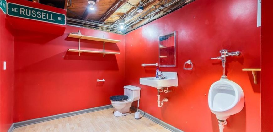 Homes for Sale in Kansas City, MO 64117 | 2906 NE Russell Road