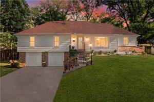 6717-NW-Lawson-Lane-mls-2579780-image-1