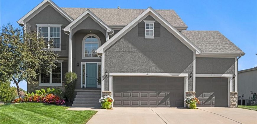 Homes for Sale in Kansas City, MO 64157 | 11105 N Randolph Avenue