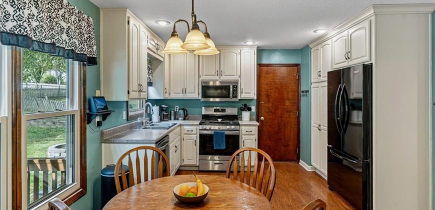 Homes for Sale in Liberty, MO 64068 | 716  White Oak Lane