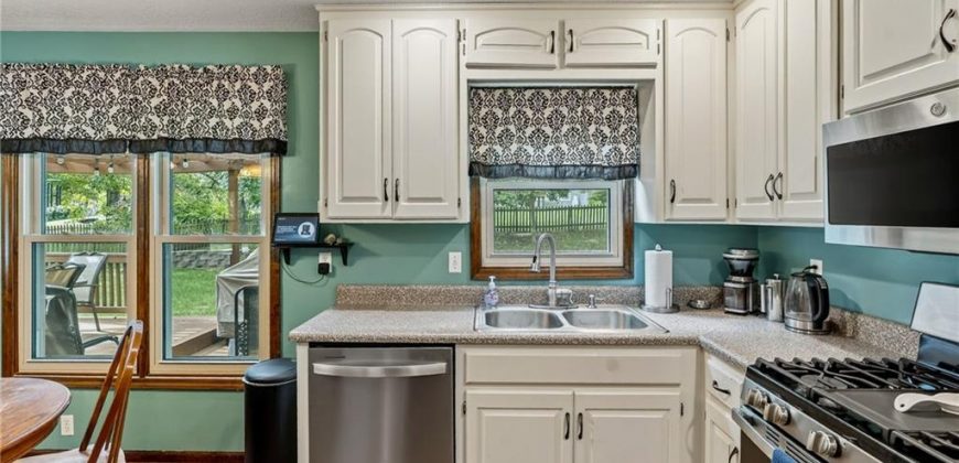 Homes for Sale in Liberty, MO 64068 | 716  White Oak Lane