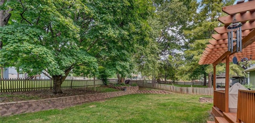 Homes for Sale in Liberty, MO 64068 | 716  White Oak Lane