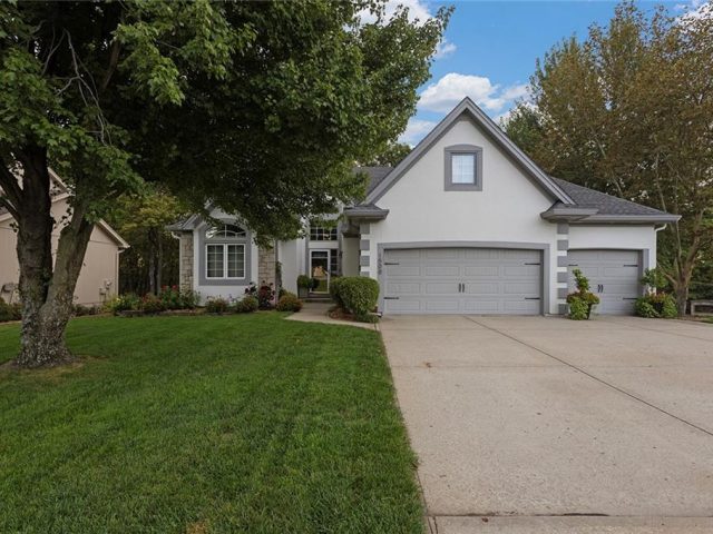 Homes for Sale in Kansas City, MO 64155 | 1500 NE 92nd Terrace