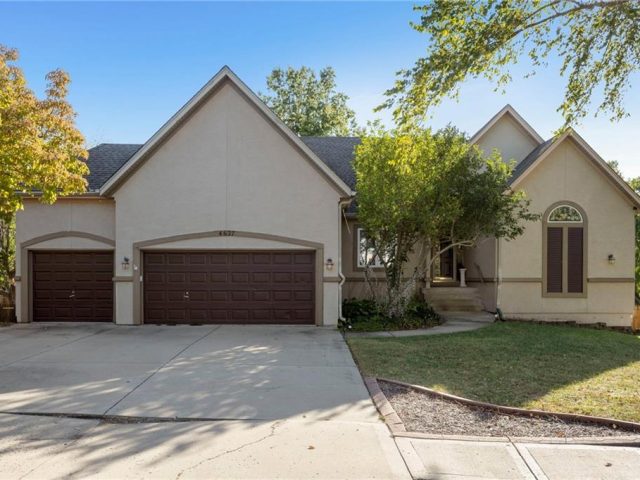 Homes for Sale in Kansas City, MO 64154 | 4627 NW 86TH Terrace