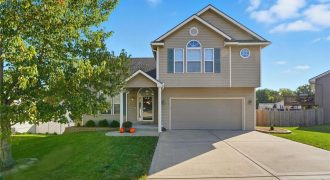 Homes for Sale in Kansas City, MO 64119 | 8015 N Kensington Avenue