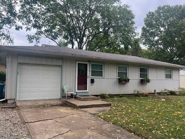 Homes for Sale in Gladstone, MO 64118 | 1002 NE Cowden Drive