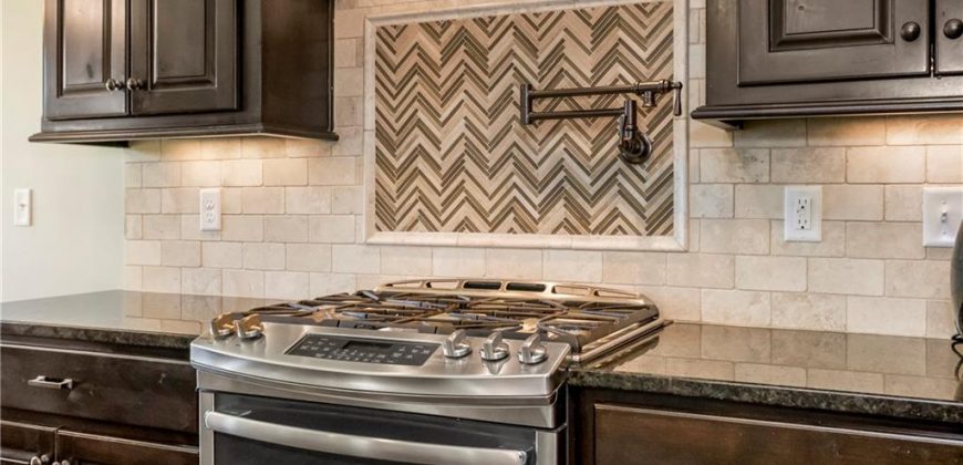 Homes for Sale in Kansas City, MO 64157 | 10502 N Willow Avenue