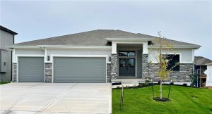 7613-NE-103rd-Terrace-mls-2565312-image-1