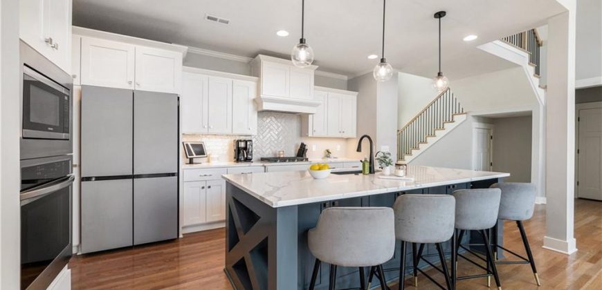 Homes for Sale in Kansas City, MO 64155 | 10748 N Hickory Court