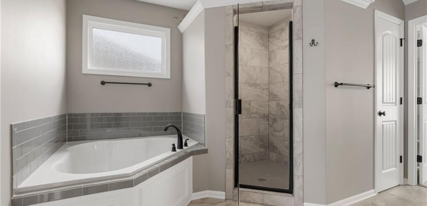 Homes for Sale in Kansas City, MO 64156 | 10409 N Lister Court