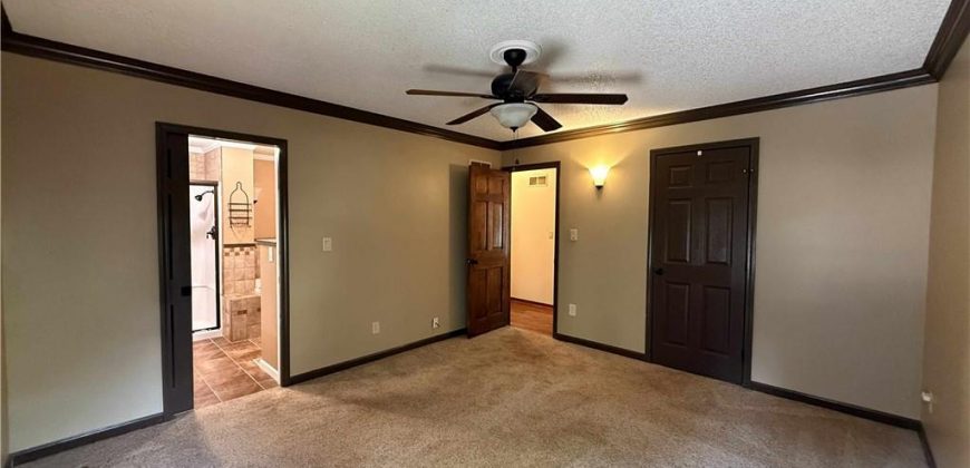 Homes for Sale in Kansas City, MO 64118 | 1305 NE 79th Street